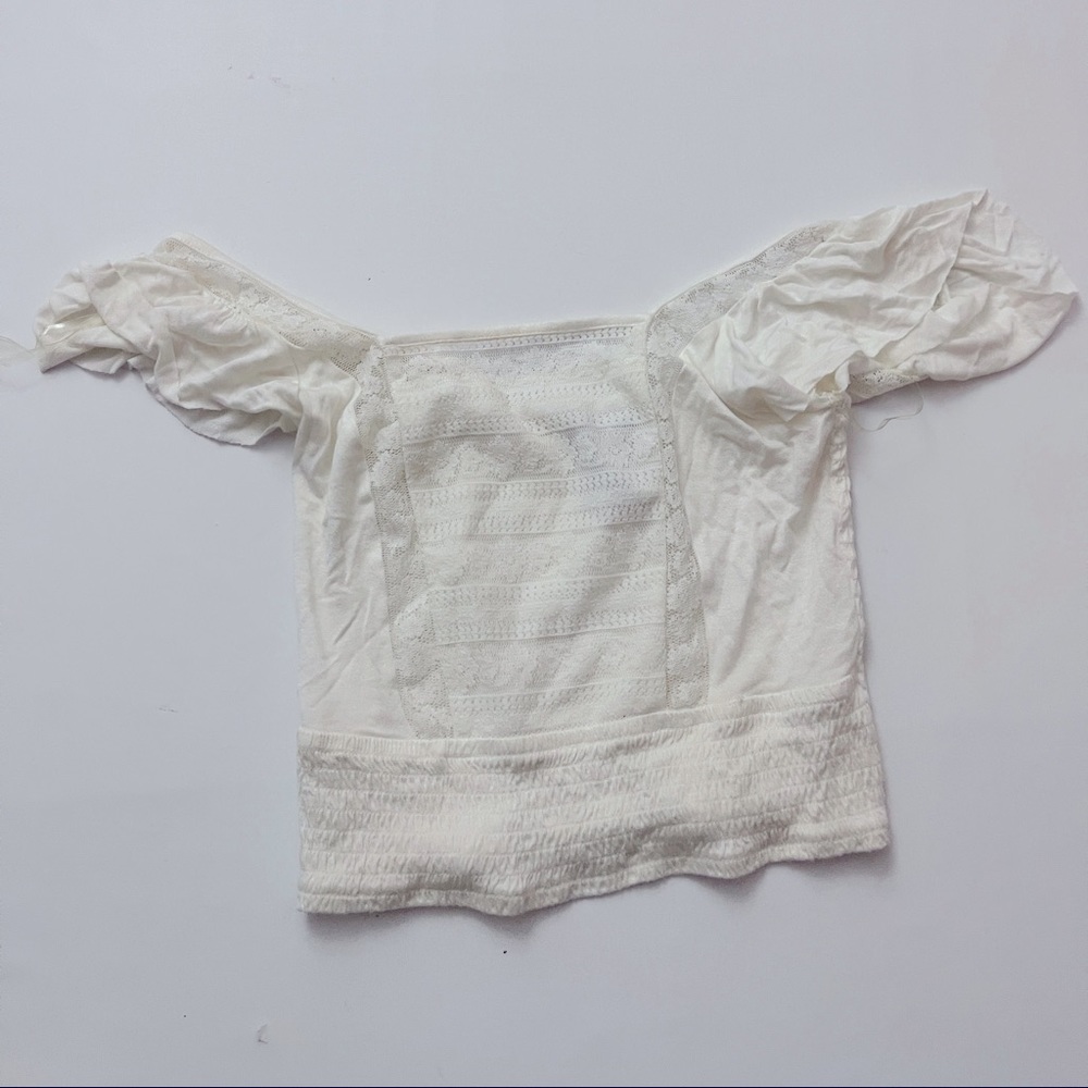 WHITE BLOUSE